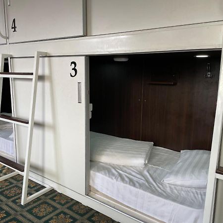 Capsule Hotel Technocave 비슈케크 외부 사진