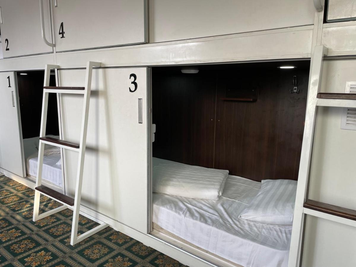 Capsule Hotel Technocave 비슈케크 외부 사진