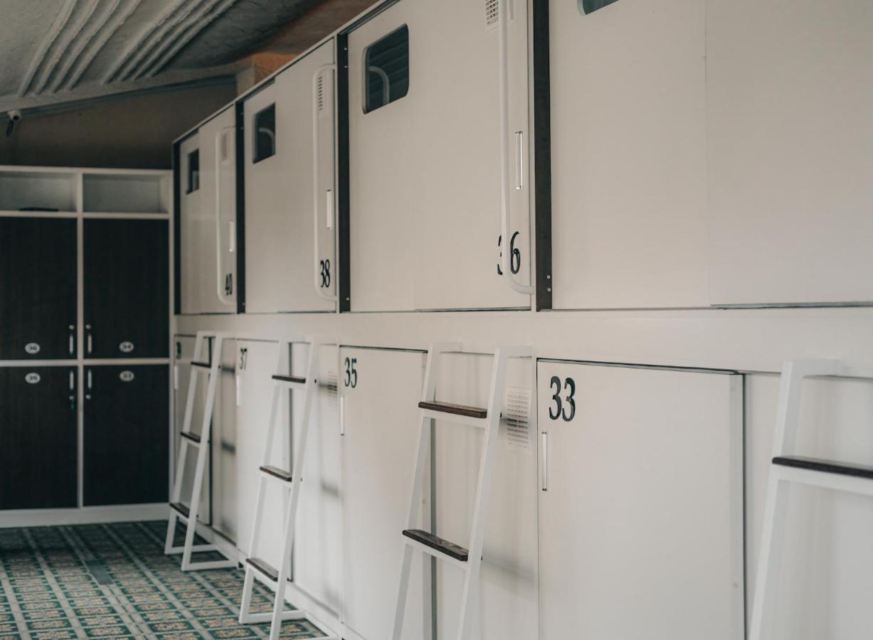Capsule Hotel Technocave 비슈케크 외부 사진