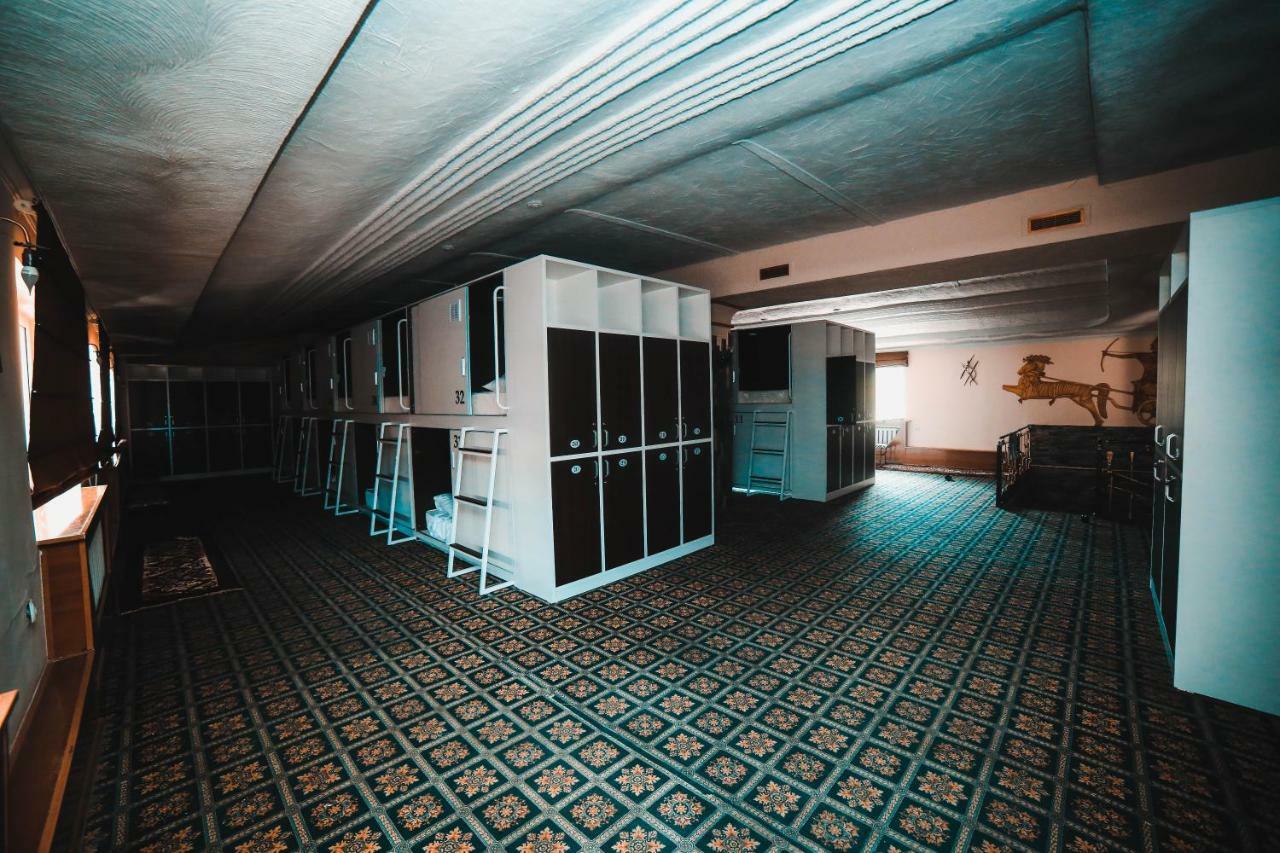 Capsule Hotel Technocave 비슈케크 외부 사진